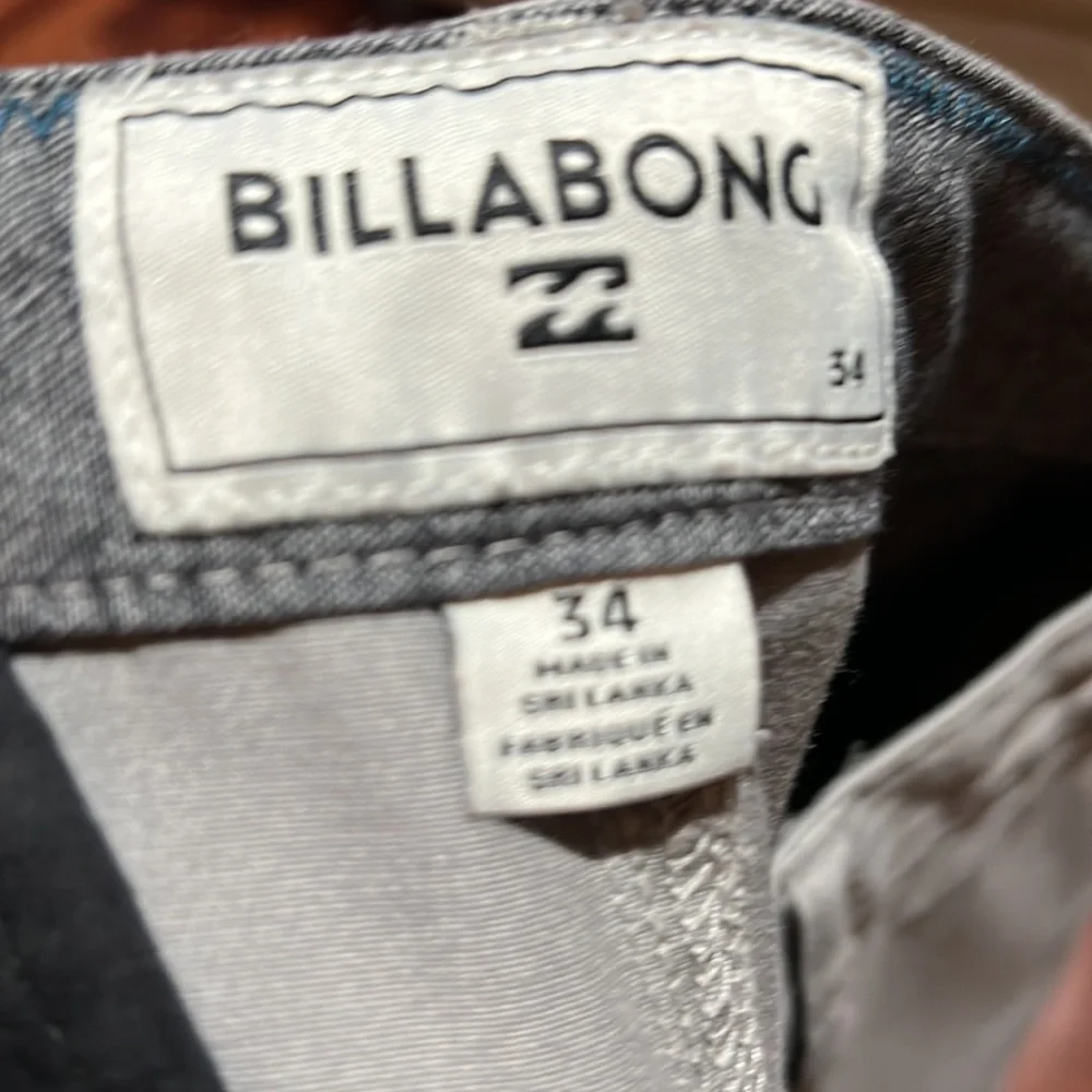 Billabong mens gray shorts